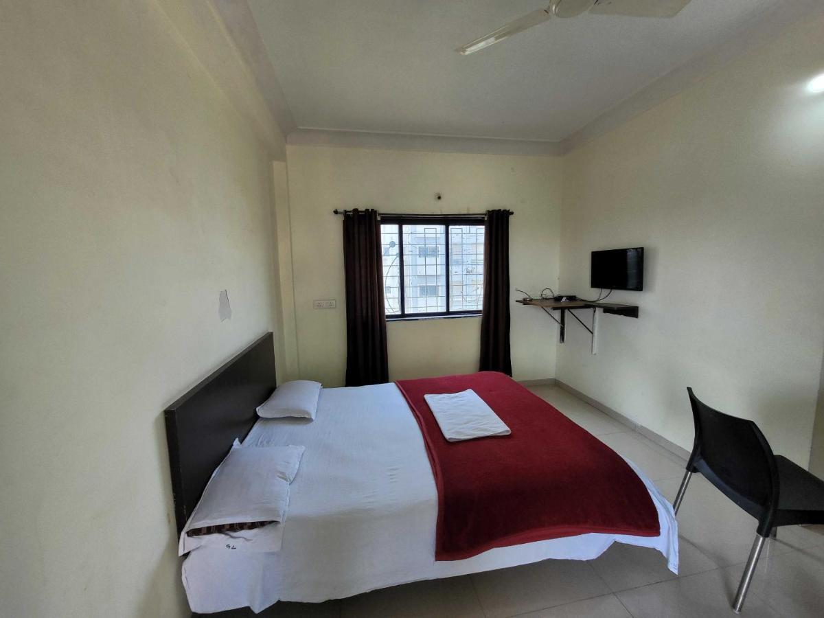 Spot On 72974 Gokul Lodge Pune Exterior photo